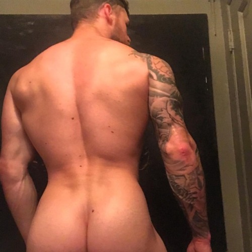 matthewcamp:  #backatit #matthewcamp               OnlyFans.com/MatthewCamp #musclecars #bootyworkout #basicblouse #nudityisnotporn #pornfood #cakedecorating #bowflex #moodygrams