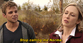farmigas:Stop calling me Norma.