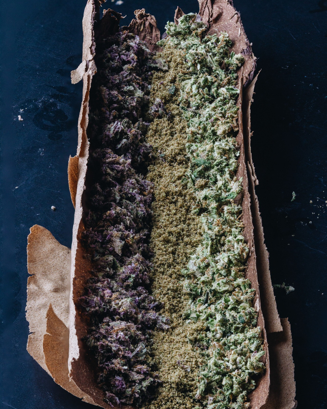 beehighofficial:  420sexyworld:🌳 puff, puff, pass 💨 bee-high.com