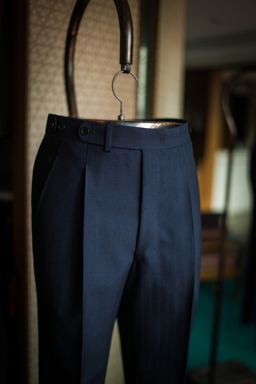 B&TAILOR — Button adjust bespoke trousers
