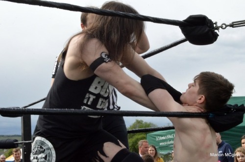 TWINK JOBBER TARGETTED BY BRUTAL HEEL&hellip;. SQUASHED