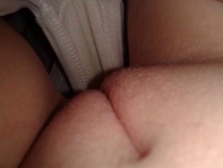 22ozcoke:  I also got a submission that wanted to be kept anonymous! A pretty, shaved innie pussy with a dimple!   Very sexy! Thanks dear ;-)