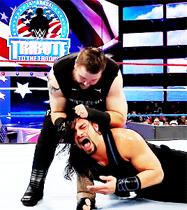 grizzlybearowens:Just Oweigns things.Pull my hair like that Kevin 😩
