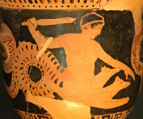 femalenudityinwesternpainting:“Scylla” (Vase Painting on a Boeotian krater, now in the L