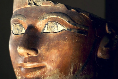 For the ancient Egyptians the Eye is the meaning of the Sun, the source of life, it acts and perceiv