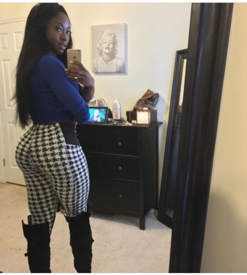 trvpgvwdshvwty:  iamnayfit  Fit fine adult photos