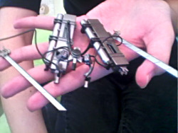 unicops:  indulging-inaccuracy:  WHAT IS THIS, A 3DMG FOR ANTS?!  #that’s probably Levi’s gear  