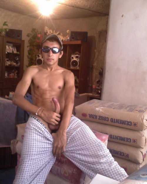chicoscaseroshot1:  Chacal.  Envíen sus aportes a Kretzy17@msn.com