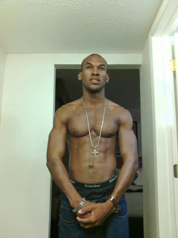 exposingniggas13:  I dont know if its the grill, the muscles, or the dick bt i would