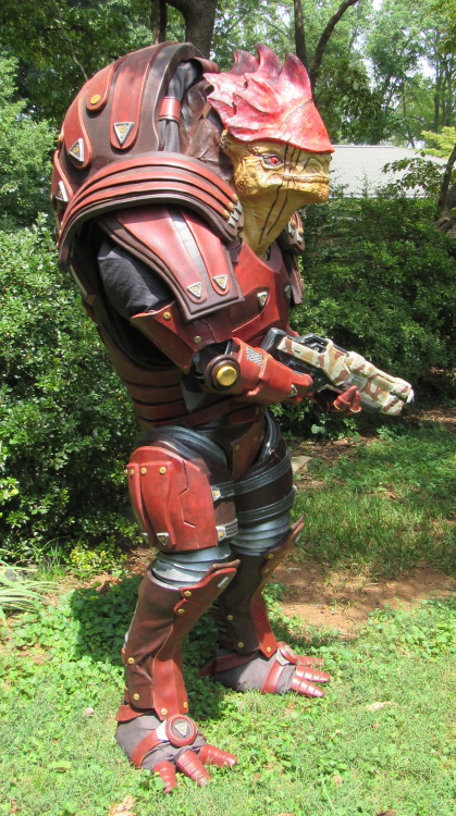 fableprincess:  cosplaysleepeatplay:  wisconsinwarlock:  k-blamo:  urdnot wrex cosplay available for sell at etsy store thestrandedrobot  Holy. FUCK.  If I walk out and see this. I will run away!!!  If I walk out and see this I will HUG it!!!  If you