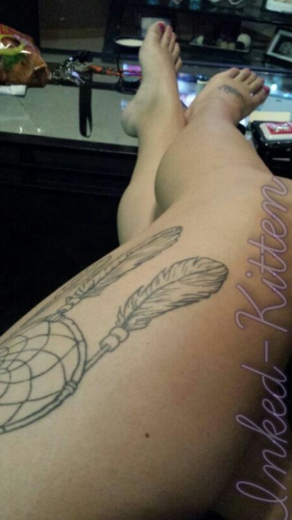 inked-kitten:  Hereeee kitty kitty.
