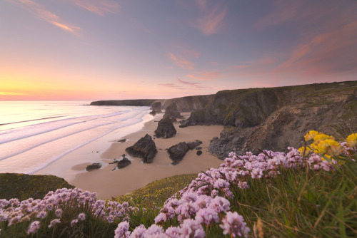 llbwwb:  Bedruthan Sunset (by peterspencer49)