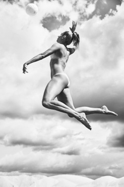 williamshirakawa:  The incredible April Ross for the ESPN Body Issue 2016Senior Photo Editor Nancy WeismanHair by Nikki ProvidenceMakeup by Michelle MungcalNails by Debbie LeavittProps by Ed MurphyProduction by Mary Jean Ribas