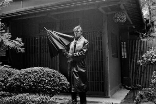 carudamon119:Bellissima‏@BellissM1980年頃ボウイは一時期京都に住んでいた。九条山という今のウエスティン都ホテルの東の山辺りに滞在し買い物に祇園や河原町に現れたりライ