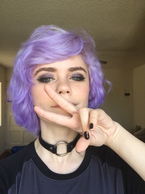 toastoat:also look @ this makeup by iahfy i lov