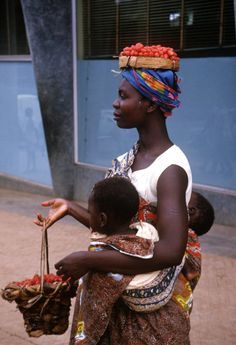 angryafricangirlsunited:  African mothers: Morocco, D.R Congo, Kenya, Benin, Madagascar,