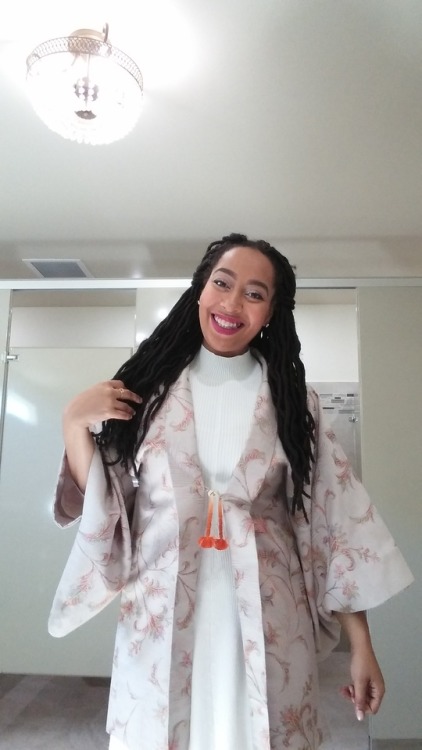 perceptualbliss:Before i delete. My aunt lives in Sasebo, Japan and she bought me this kimono!