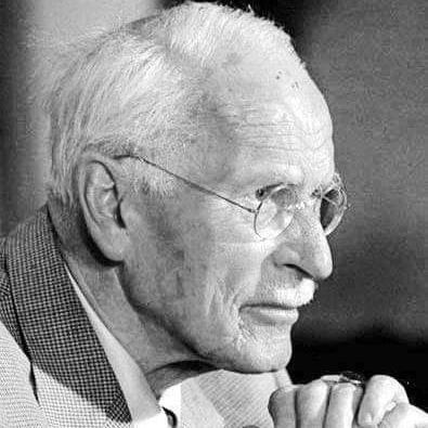 «La stragrande maggioranza delle persone
si accontenta della propria superficialità e
resta imperturbata di fronte all’imbecillità
della propria condizione spirituale».
- Carl Gustav Jung -
“Libro...