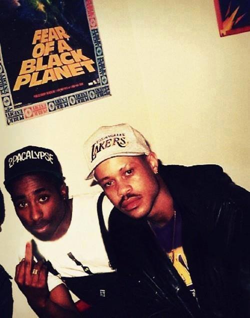 real-hiphophead:
“ 2Pac X Guru
Rest In Peace.
”