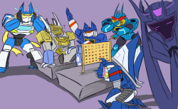 basscannon-v2:  /Soundwave sleepover with special guest.pnggah…help…these damn things are taking over my sketchbook…..