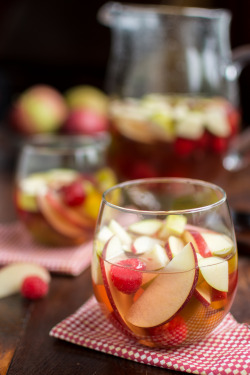 r2&ndash;d2:  Autumn Sangria with Hard Cider by (MissMopo) | Recipe 