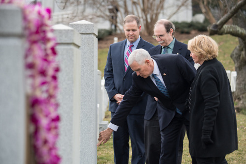 Vice President Attends NASA Day of Remembrance : Vice President Mike Pence visits the Space Shuttle 