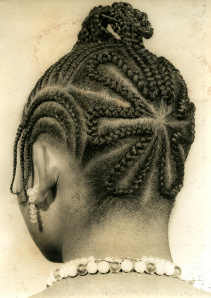 alubarika:J.D. Okhai Ojeikere was a Nigerian photographer known for his works on numerous hairstyles found in Nigeria. ‘Hairstyles’ is his most known collection depicting the unique image of the African woman.