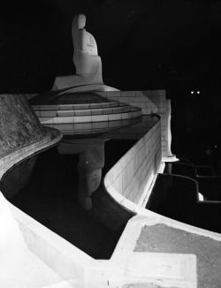 wehadfacesthen:  Night outside the Hollywood Bowl, Los Angeles, with the Muse of Music reflected in a still, placid pool, 1946. via losangelespast