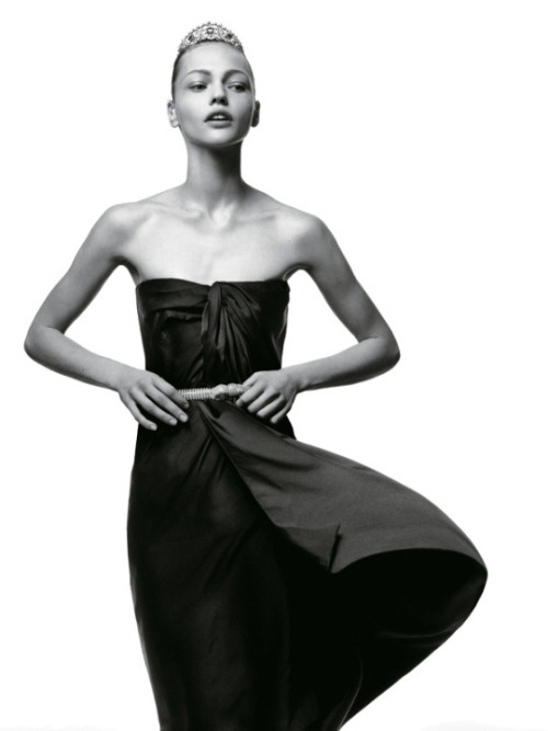 lelaid:Sasha Pivovarova by David Sims for Vogue Paris, September 2005 