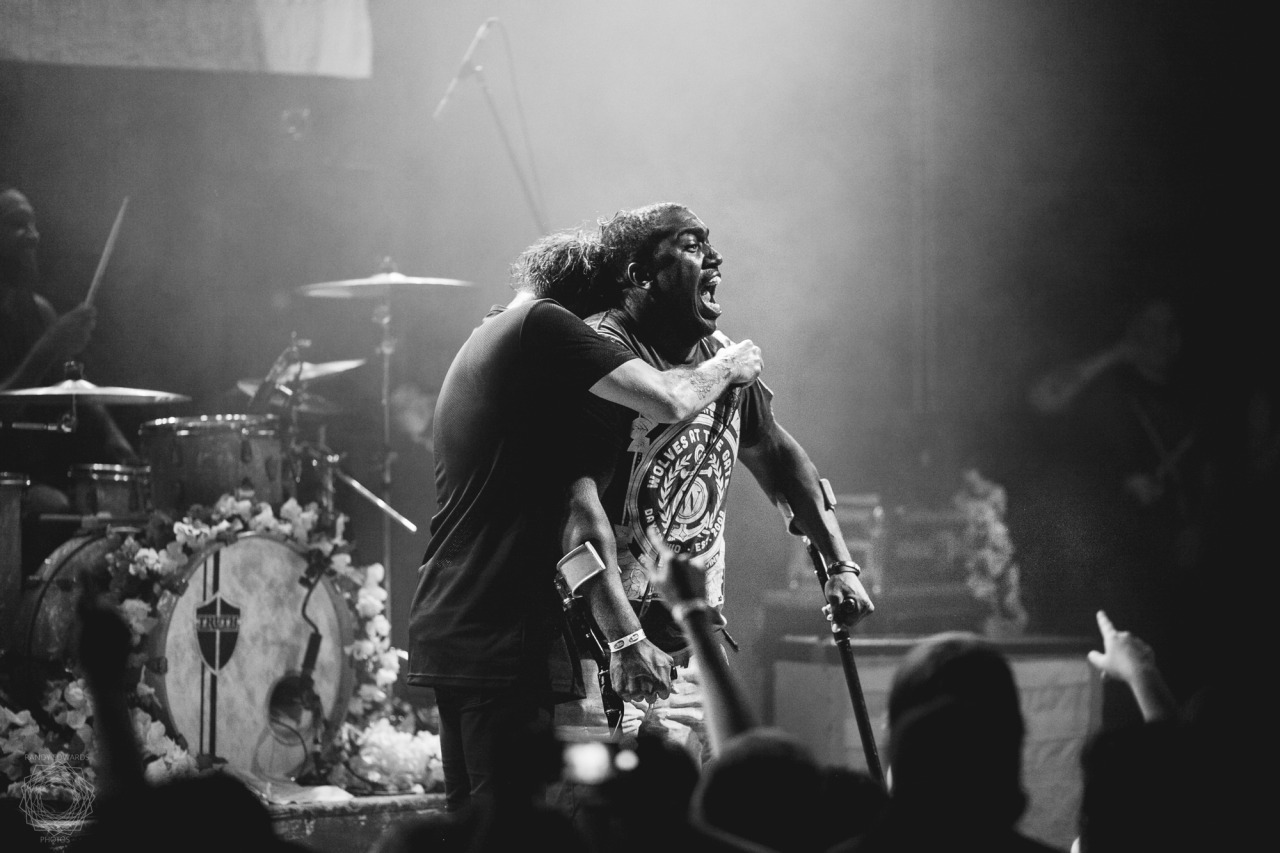 randyedwardsphotos:  LETLIVE LAWRENCE, KANSAS WWW.RANDYEDWARDSPHOTOS.COM WWW.FACEBOOK.COM/RANDYEDWARDSPHOTOS