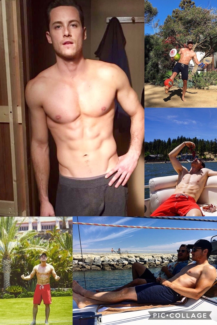 Jessica-In-Hawaii — Now this is a hot guy!! Gonna stare at this...