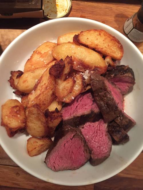 &ldquo;Nothing beats steak and chips.&rdquo; on /r/food http://ift.tt/1SpowW5