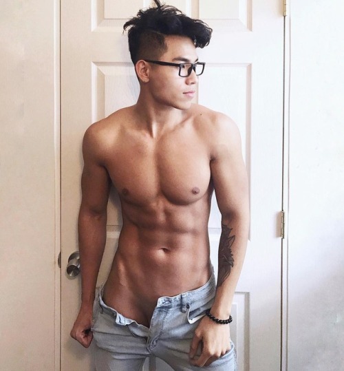 fuckyeahfuckstory: vietboysparadise: IG: zaddynak yummay!