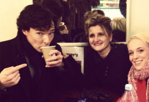 loveyourlife-hiddlesbatch:behind the scenes.- Sherlock Family -. ………… I miss you guys!