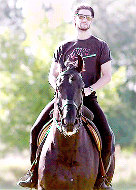 Ben Barnes Doing Horse Ride Training For The Role Of The Darkling On Shadow And Bone