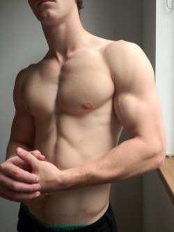 longbulge :  bulto, gran protuberancia, los