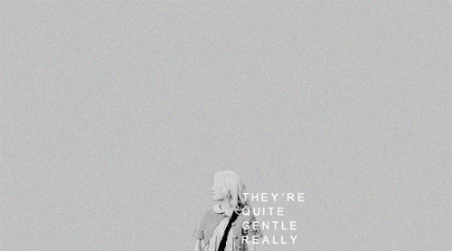 deadgwen: but people tend to avoid them, because they’re a bit… different. | [for @rosegranger]