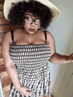 food-n-words:  afatblackfairy:  Fat Arms, Brown Skin and Carefree 😜  If you think you can AFFORD/PAY for it and you eat the nudes/nsfw pics then message me😈  Yaaaaaaaaaaassss
