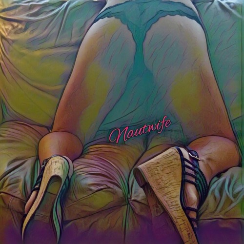 justasexywifey:  Stylized Wednesday!! My first💋 @nautwi  Just look at that sexy STYLIZED ass of @nautwife!  Don’t you love it!  I do!😙