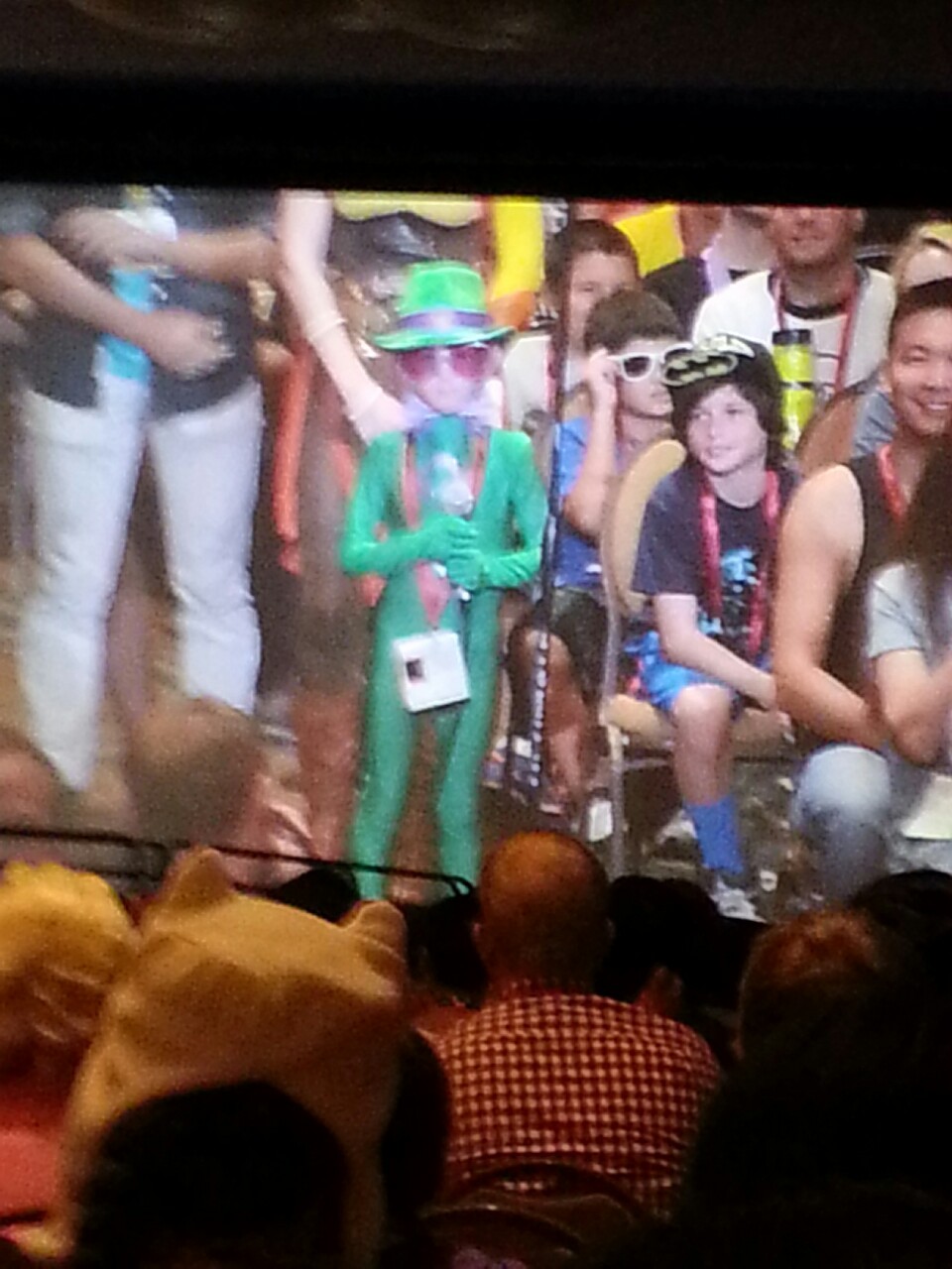 jeffliujeffliu:  ricelily:  Pictures fron the Steven Universe panel.  Nice pics from