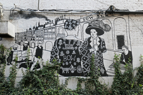 Pearly King and Pearly Queen mural, Bromley by Bow