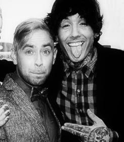 cats-kellin:  langdonhouse:  tyler and oli at the apmas (x) (x)   My two favorite