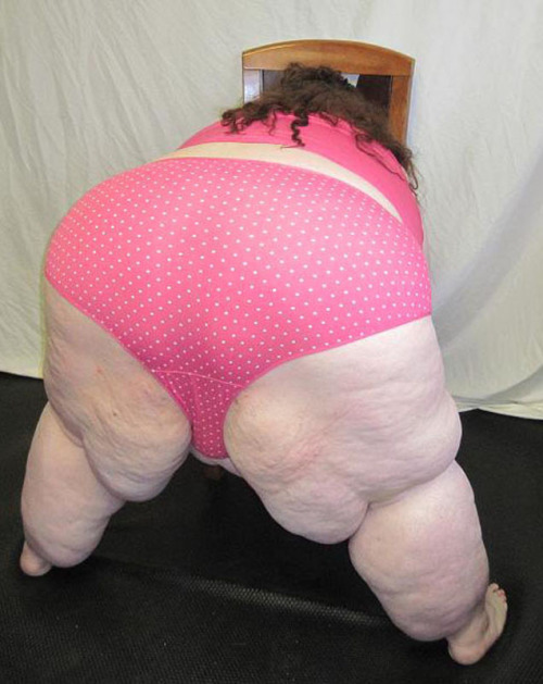 largessbbw:  Photo http://ift.tt/1AbyvBQ