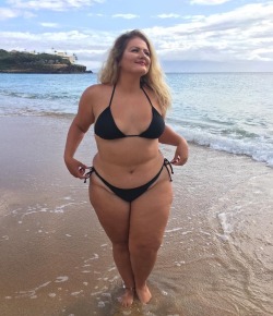 Curvy Beauty Blog