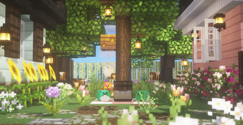 thicccbee:~a picnic with a frog and a tiny creeper among the bees on @meezercraft