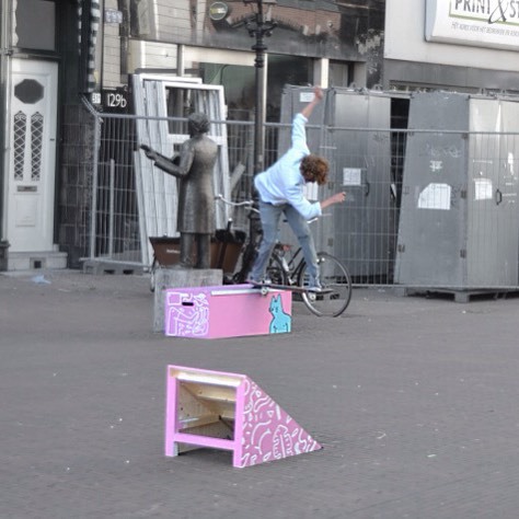 leonkarssen:  a school project I helped with of my friends called  ＪＩＲＡＪＩＲＡ