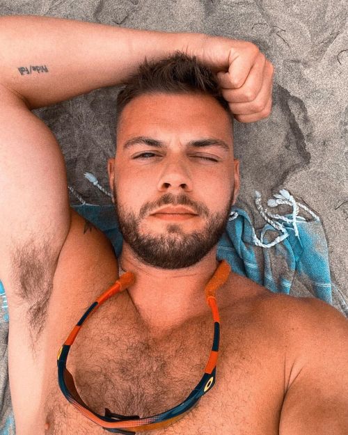 https://64.media.tumblr.com/26b69f63f85312af97ff51cfd192270b/09d3c772ce859160-a2/s500x750/01d5a0b2e3cabbe1cb4545a0df162d0e88661107.jpg