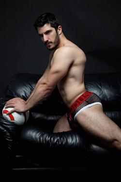 modusvivendiunderwear:  Steve Raider photographed