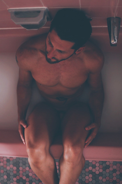 hotmalemodel:  Follow Hot Male Model for more hot guys! 