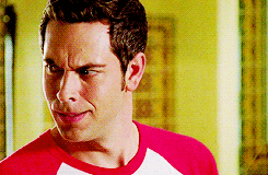 kim-jiho:  Chuck x Sarah Meme ϟ [7/9] Scenes 